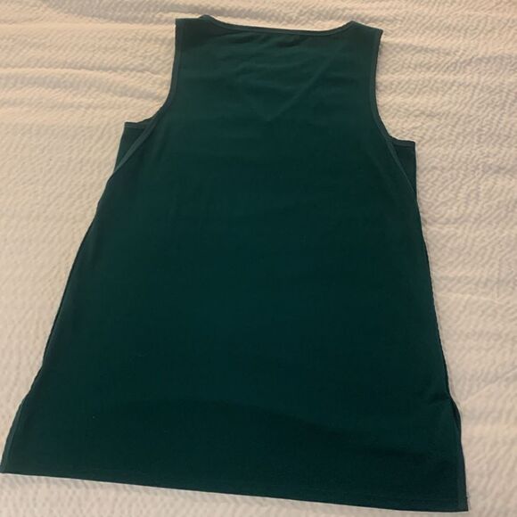 BANANA REPUBLIC, sleeveless, V-neck,. Small. New condition - Picture 5 of 7